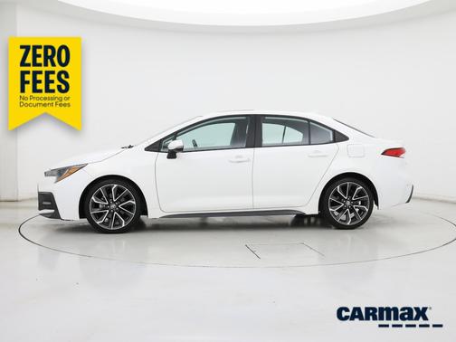 White 2020 Toyota Corolla SE
