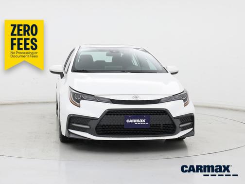 White 2020 Toyota Corolla SE