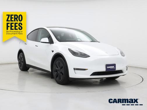 White 2025 Tesla Model Y Long Range