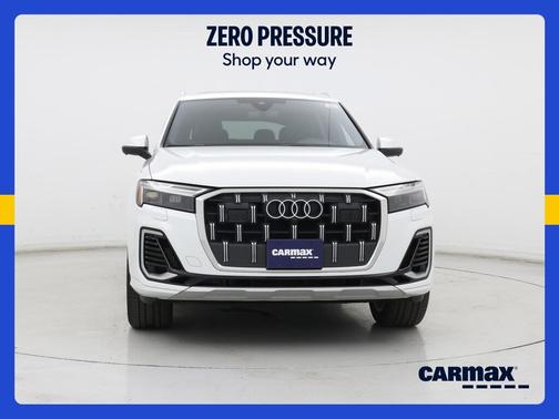 White 2025 Audi Q7 Premium Plus