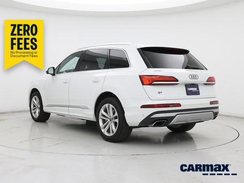White 2025 Audi Q7 Premium Plus