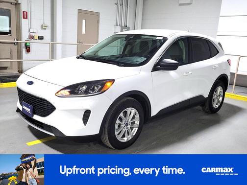 White 2022 Ford Escape SE