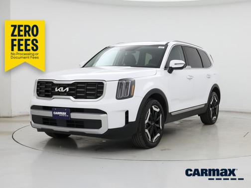 White 2025 Kia Telluride S
