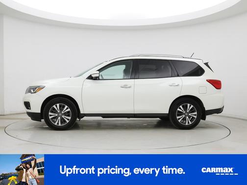 2017 Nissan Pathfinder SL