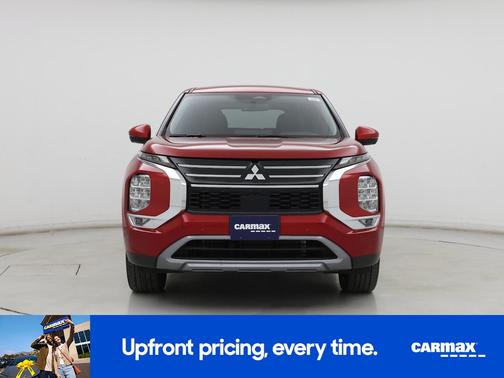 Red 2025 Mitsubishi Outlander SE