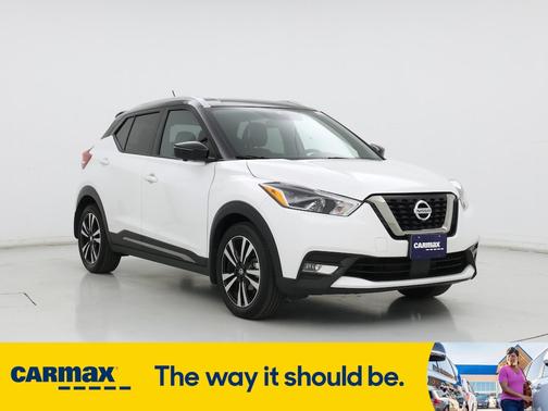 2020 Nissan Kicks SR