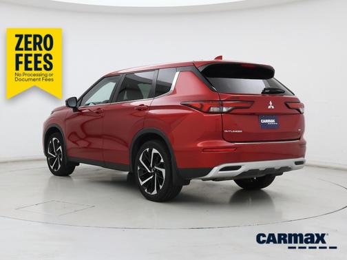 Red 2022 Mitsubishi Outlander SE