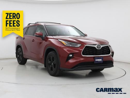 Red 2023 Toyota Highlander LE