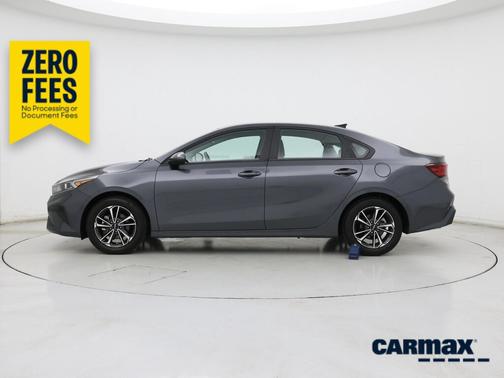 Gray 2024 Kia Forte LXS