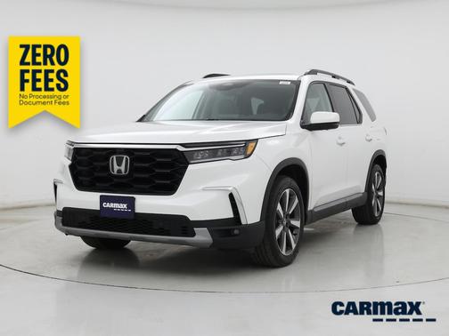 White 2024 Honda Pilot Elite