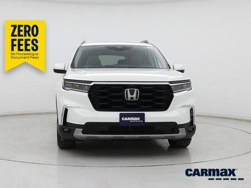 White 2024 Honda Pilot Elite