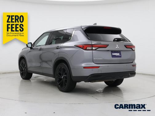 Gray 2022 Mitsubishi Outlander Black Edition