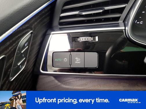 White 2021 Audi Q8 Premium Plus