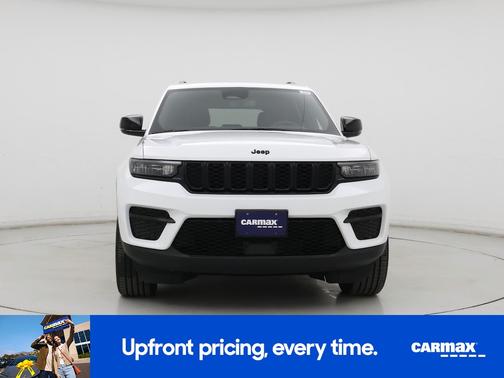 White 2024 Jeep Grand Cherokee Altitude X