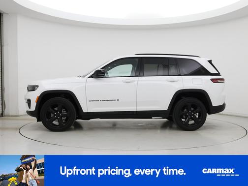 White 2024 Jeep Grand Cherokee Altitude X