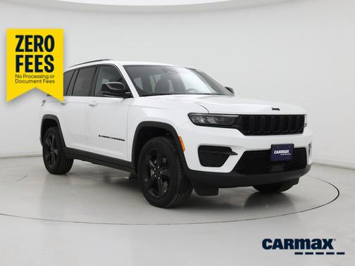 White 2024 Jeep Grand Cherokee Altitude X