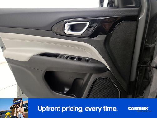 Gray 2022 Jeep Compass Limited