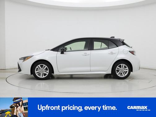 White 2021 Toyota Corolla Hatchback SE