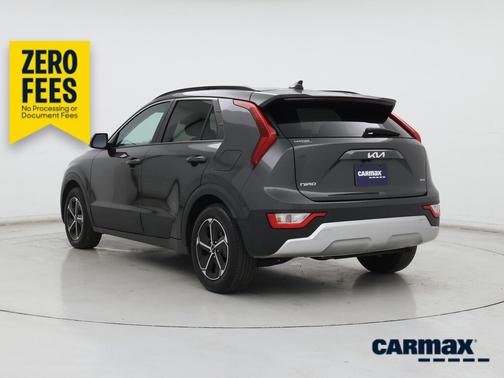 Gray 2025 Kia Niro LX
