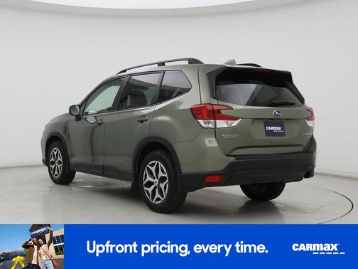Green 2021 Subaru Forester Premium