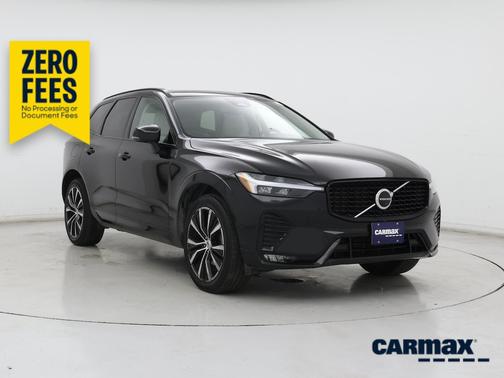 Black 2023 Volvo XC60 B5 Plus Dark Theme