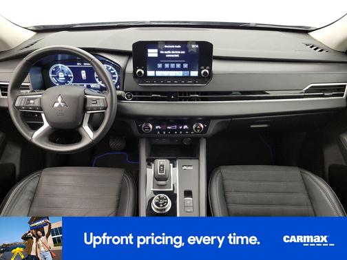 2023 Mitsubishi Outlander PHEV SE