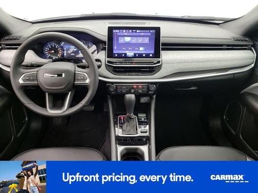 White 2024 Jeep Compass Latitude Lux