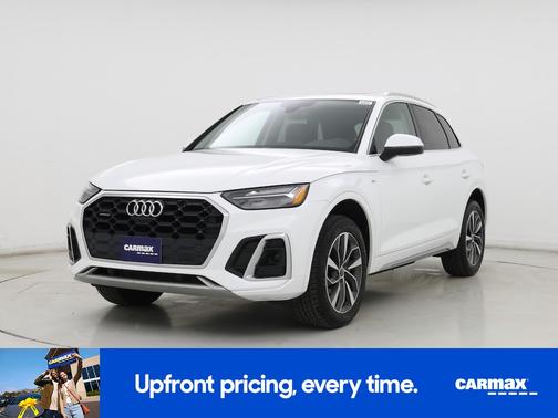 White 2024 Audi Q5 S-Line Premium Plus
