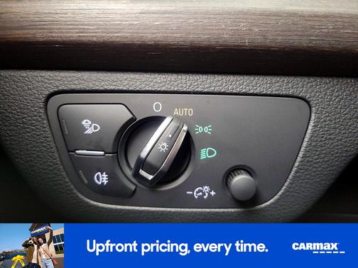 White 2024 Audi Q5 S-Line Premium Plus