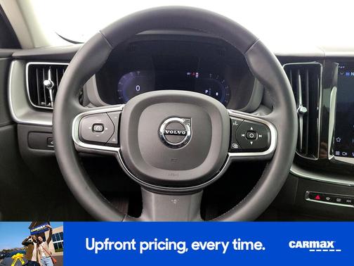 White 2023 Volvo XC60 B5 Core