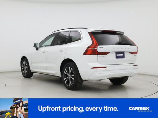 White 2023 Volvo XC60 B5 Core