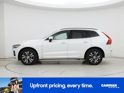 White 2023 Volvo XC60 B5 Core
