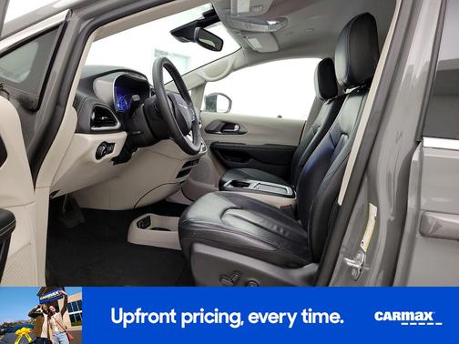 Gray 2022 Chrysler Pacifica Hybrid Touring L