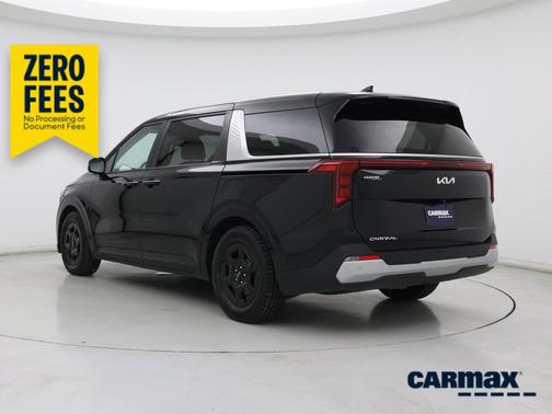 Black 2025 Kia Carnival LXS