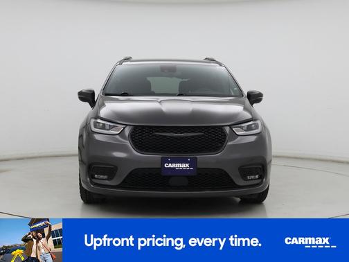 Gray 2023 Chrysler Pacifica Touring