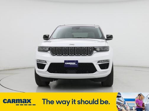 2022 Jeep Grand Cherokee Summit