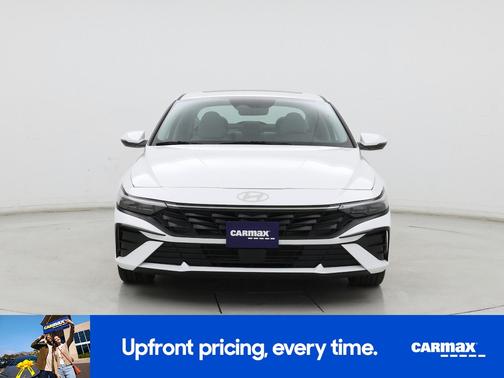 White 2025 Hyundai ELANTRA Limited