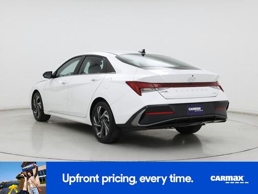 White 2025 Hyundai ELANTRA Limited