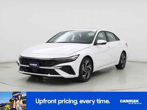 White 2025 Hyundai ELANTRA Limited