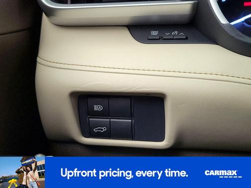 Black 2021 Toyota Highlander XLE