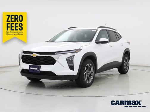 White 2025 Chevrolet Trax LT