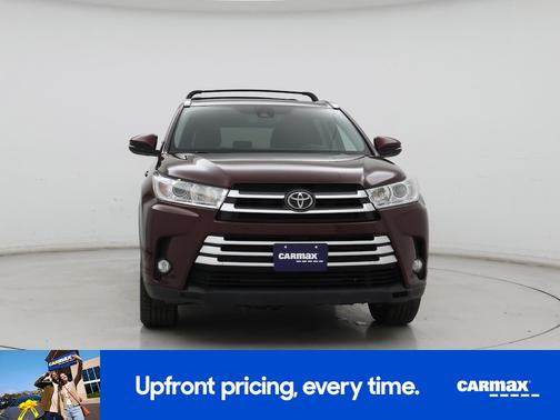 Burgundy 2017 Toyota Highlander SE