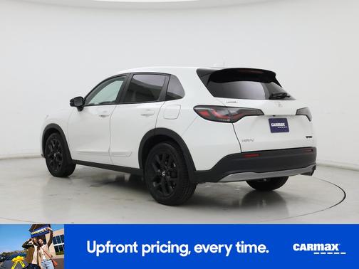 White 2023 Honda HR-V Sport