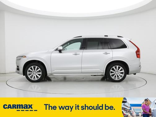 2017 Volvo XC90 T6 Momentum