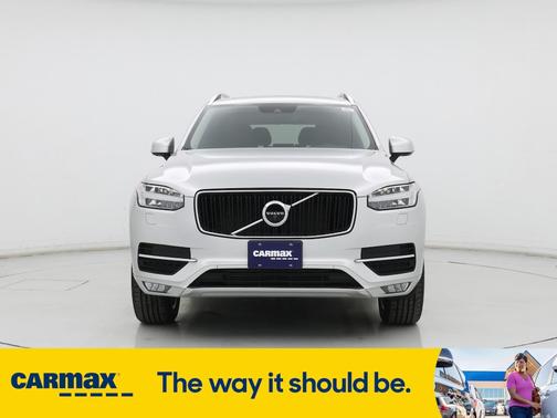 2017 Volvo XC90 T6 Momentum