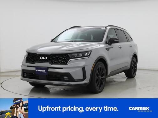 Gray 2023 Kia Sorento SX