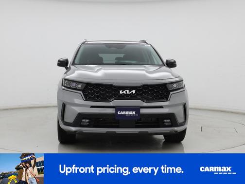 Gray 2023 Kia Sorento SX