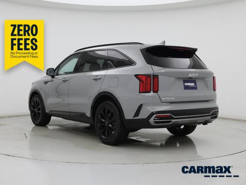 Gray 2023 Kia Sorento SX
