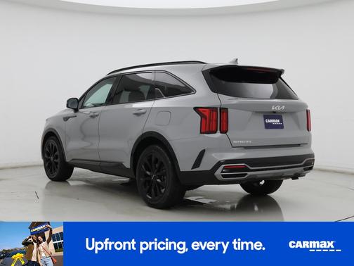 Gray 2023 Kia Sorento SX
