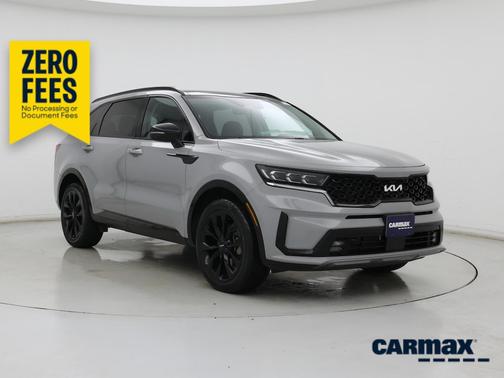 Gray 2023 Kia Sorento SX